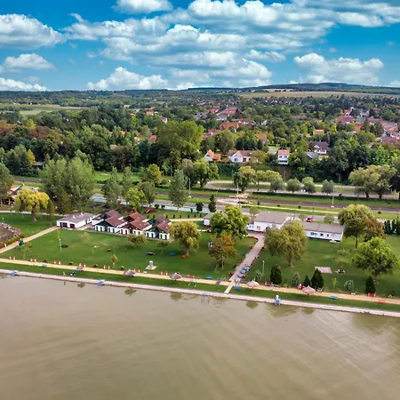 Nyaraló In 36287 Balatonmáriafürdő